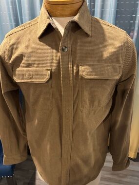 Men's Lightweight Corduroy Shirt Jacket in Tan